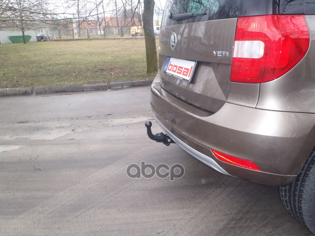 Фаркоп Skoda Yeti 2009-2018 крепление шара на двух болтах