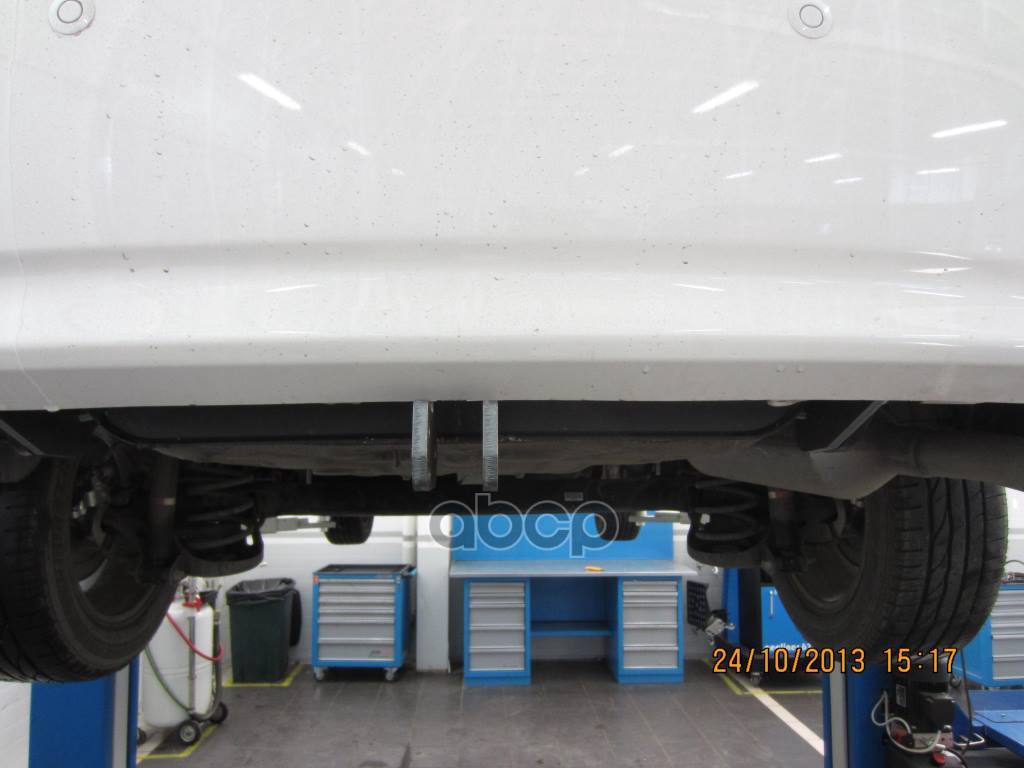 Фаркоп Toyota Corolla седан 2007-2013, 2013-2019 крепление шара на двух болтах