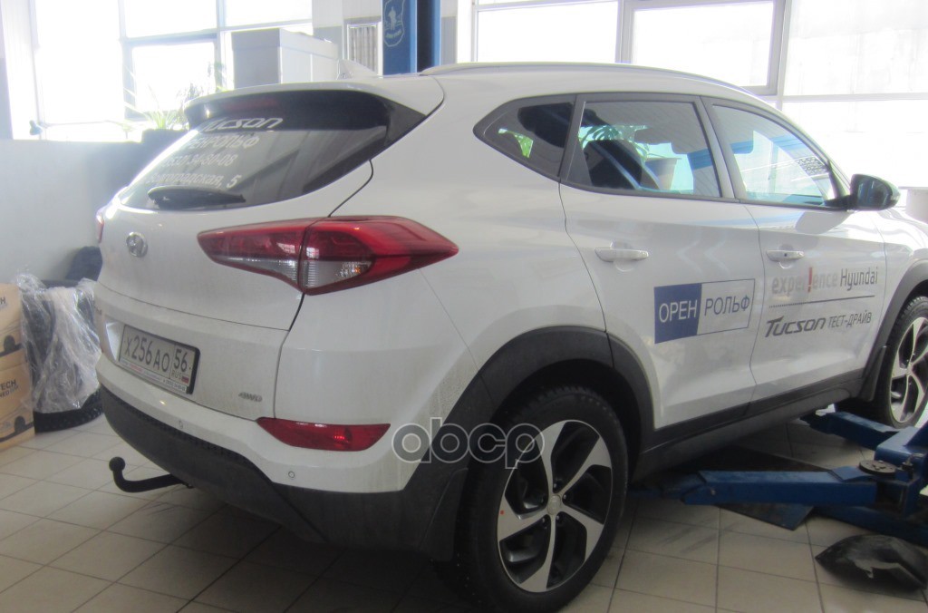 Фаркоп Hyundai Tucson дорестайл 2015-2018 крепление шара на двух болтах