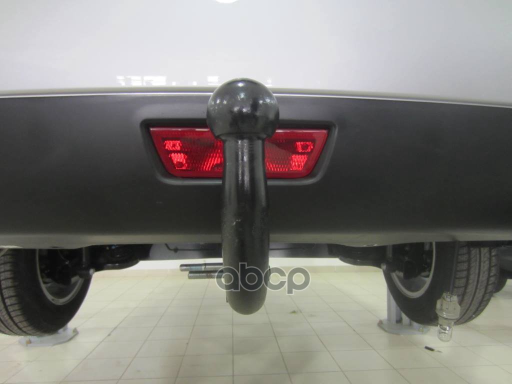 Фаркоп Nissan Almera 2013-2018 крепление шара на двух болтах