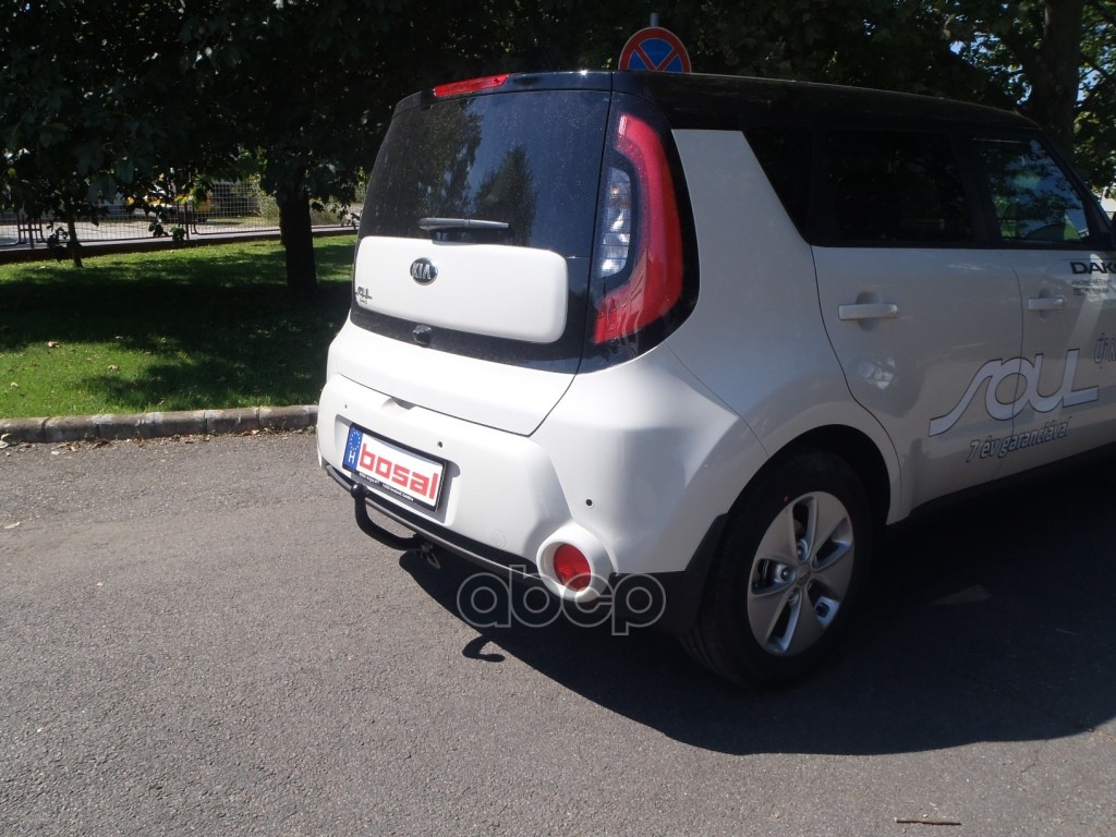 Фаркоп Kia Soul 2014-2019 крепление шара на двух болтах