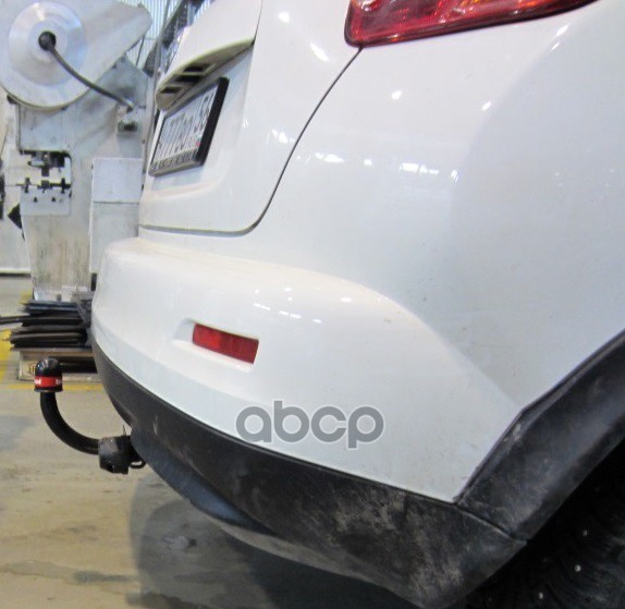 Фаркоп Nissan Juke 4WD 2013-2019 крепление шара на двух болтах