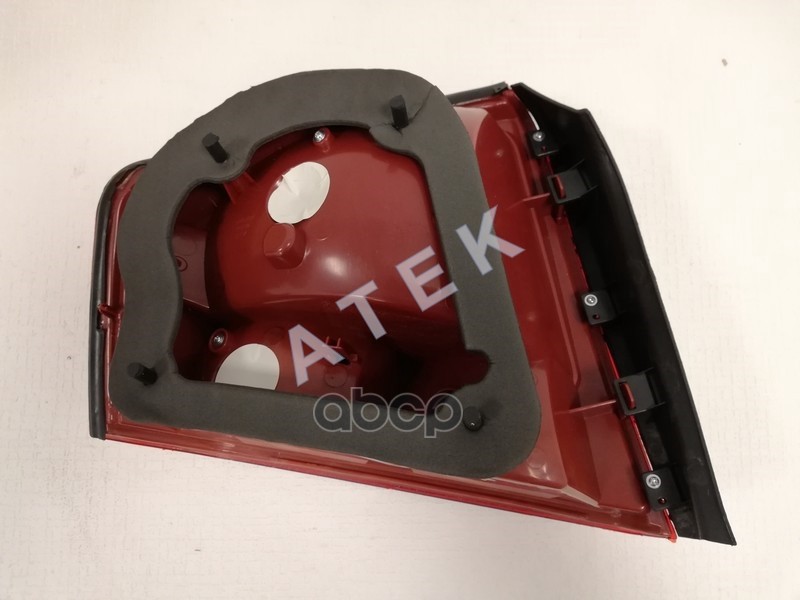 CERATO 04-08 Фонарь задний прав седан 06-08