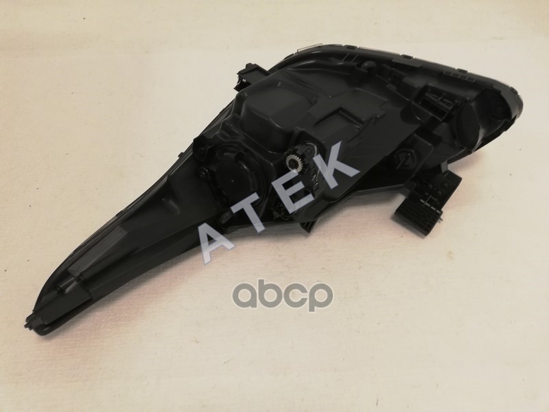 Фара правая {ST01}