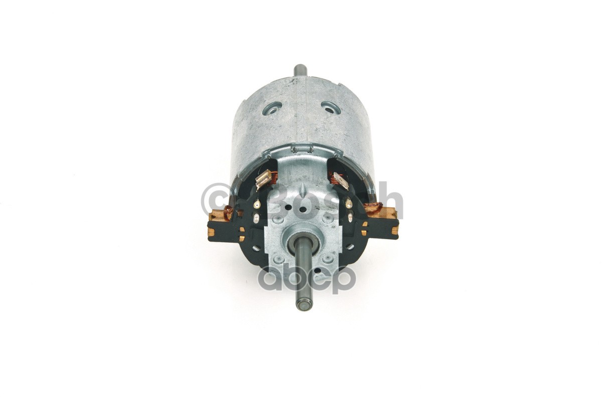 Моторчик отопителя RVI Magnum (только мотор)