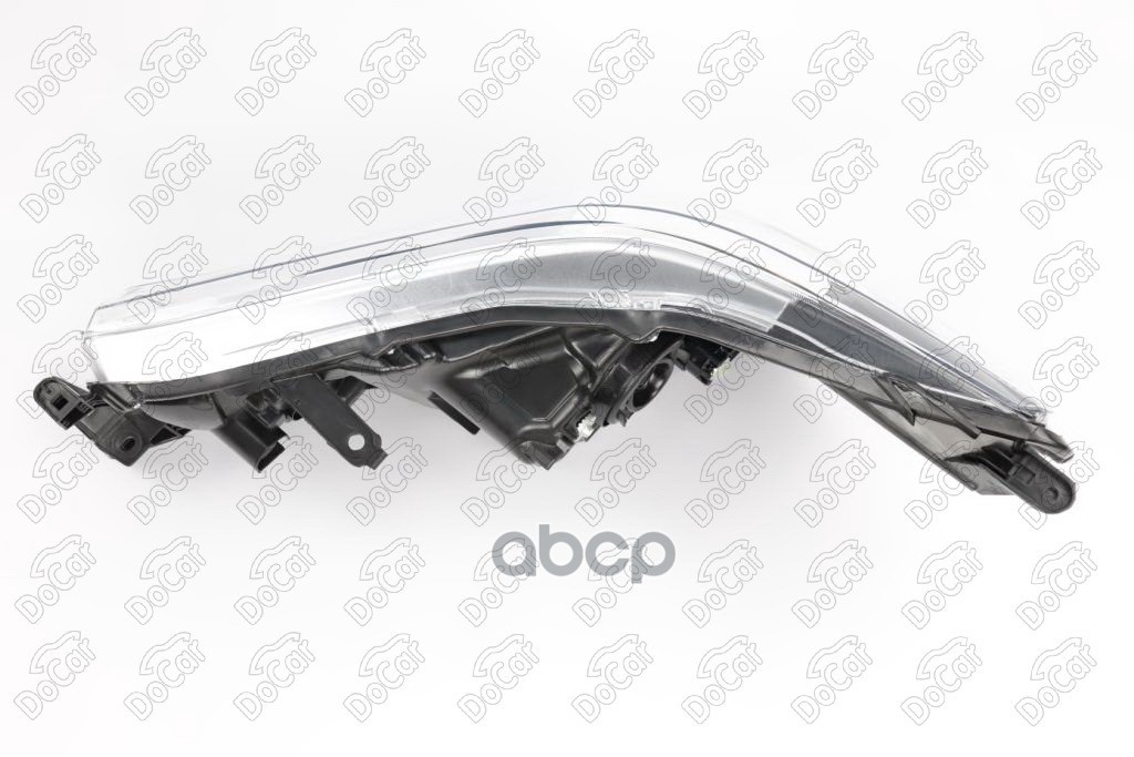 Фара передняя Прав  Toyota Hilux 2015 low class