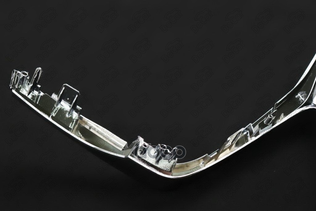 Молдинг решетки радиатора