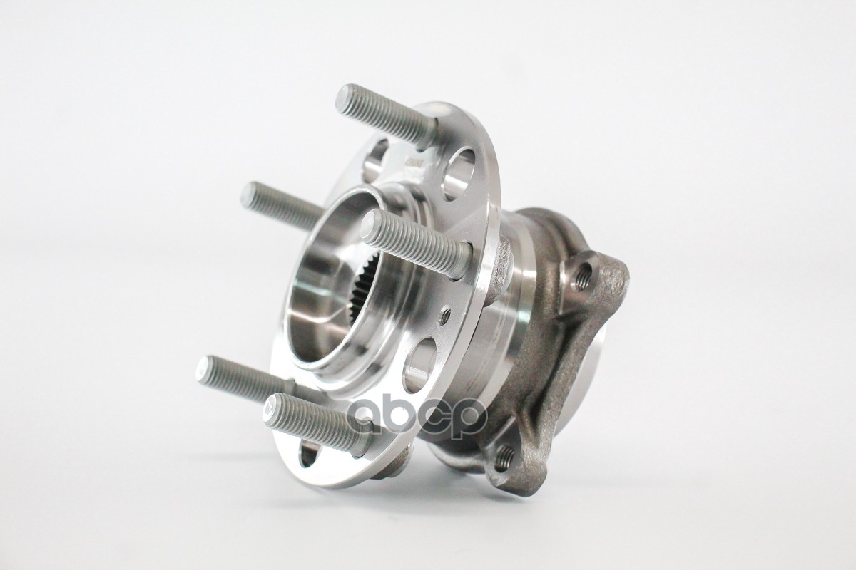 Ступица задняя в сборе с подшипником 4WD