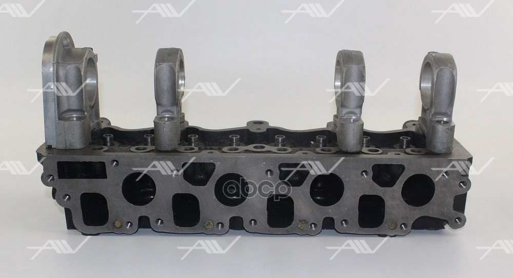 ZK-33001 головка блока цилиндров NISSAN LD23 2.3D (11039-7C001) без крышек распр