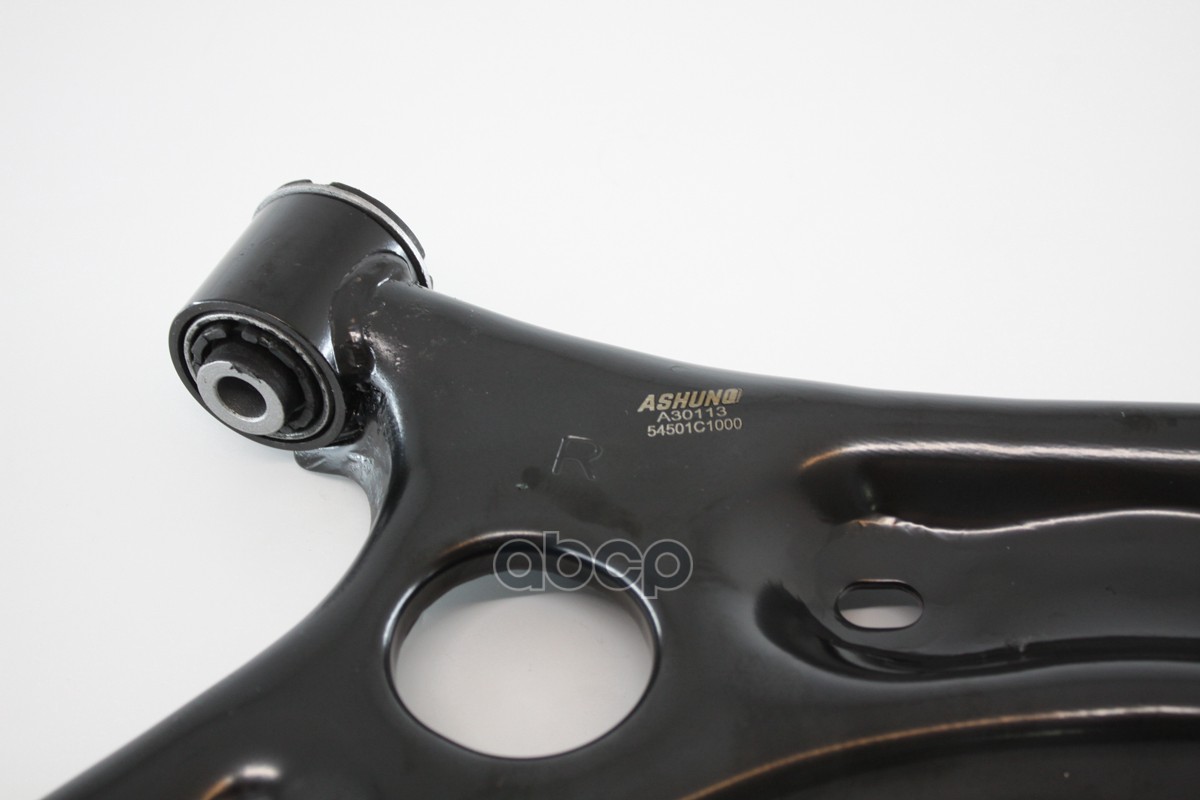 Рычаг передний правый