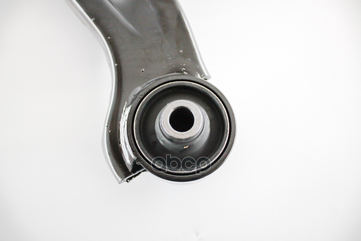 Рычаг нижний левый