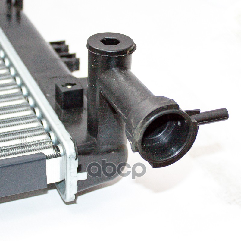 Радиатор основной 2,0 (бензин) (МКПП) NewSPR/Tucson/SPR SLOVAKIA