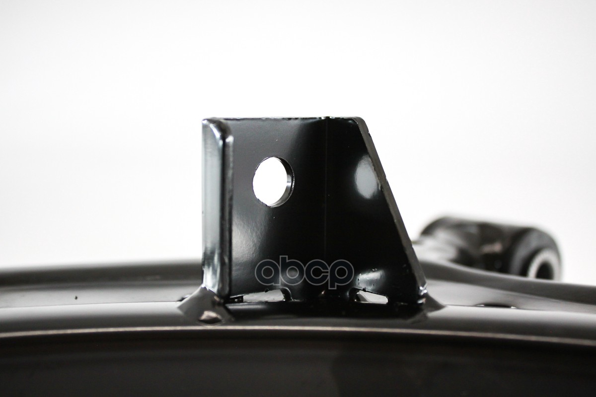 Рычаг нижний левый