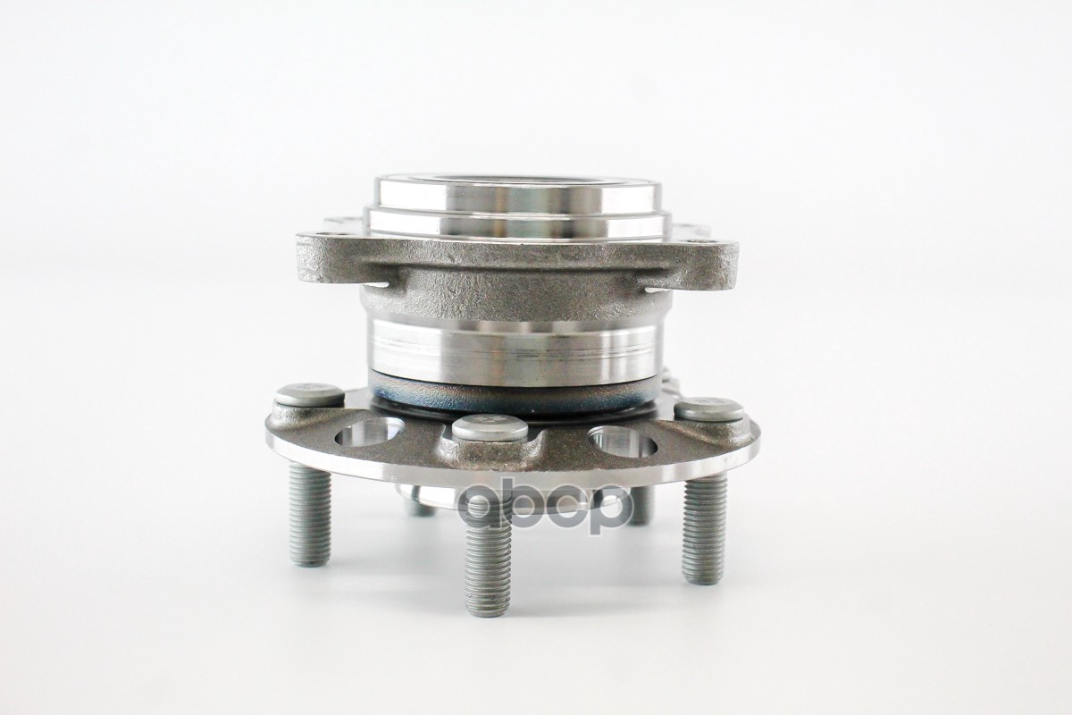 Ступица задняя в сборе с подшипником 4WD