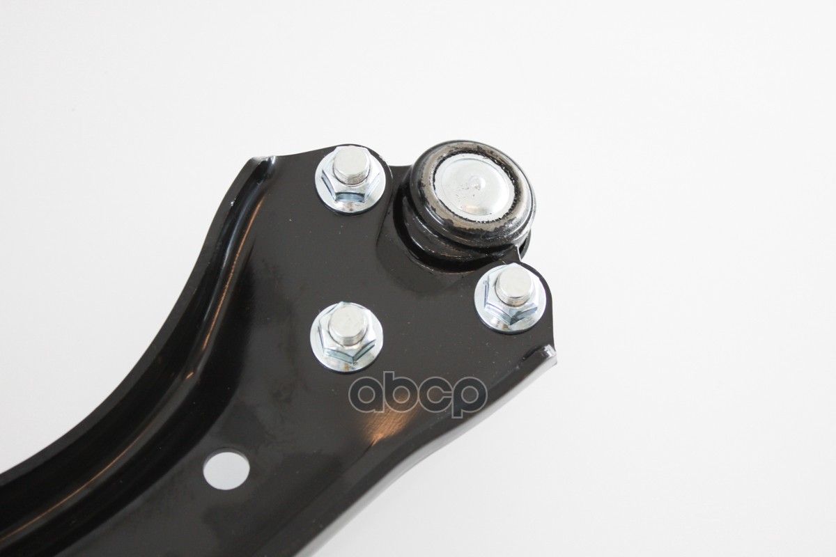 Рычаг передний правый