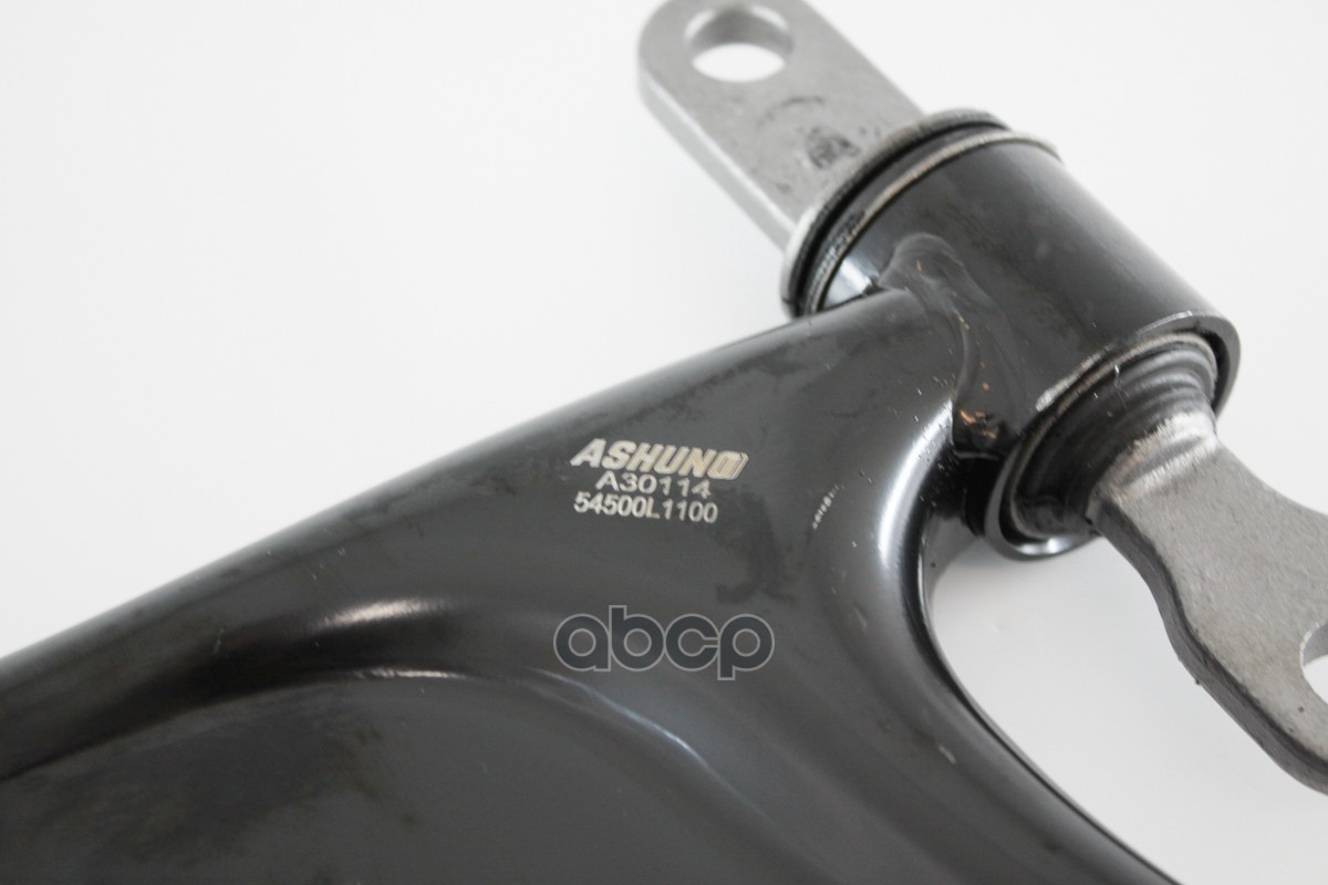 Рычаг передний левый