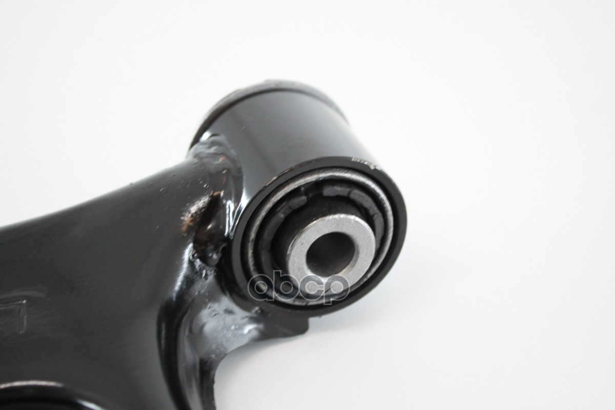 Рычаг передний левый