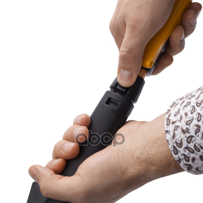 Щетка со скребком телескопическая 85-109см черно-желтая DSV