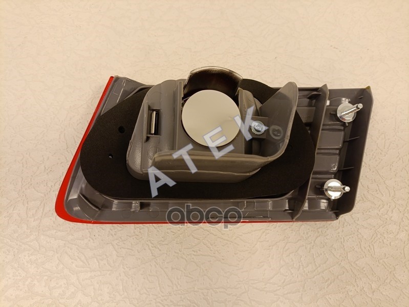 Фонарь задний {ST01}