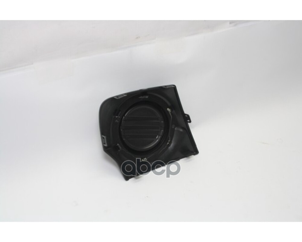 Решетка переднего бампера заглушка ПТФ левая L200 2015-