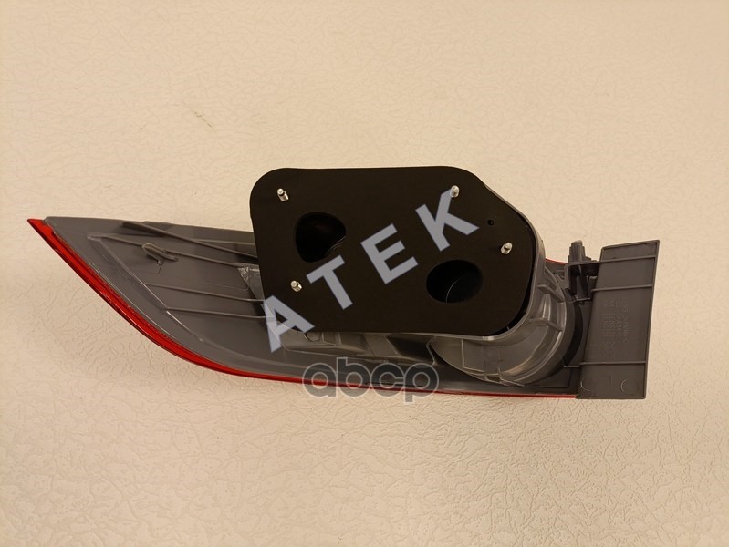 Фонарь задний {ST01}