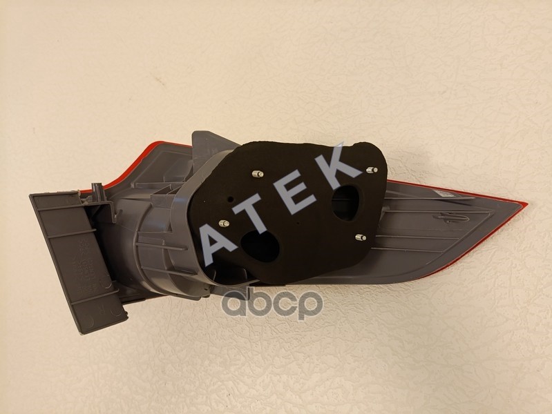 Фонарь задний {ST01}