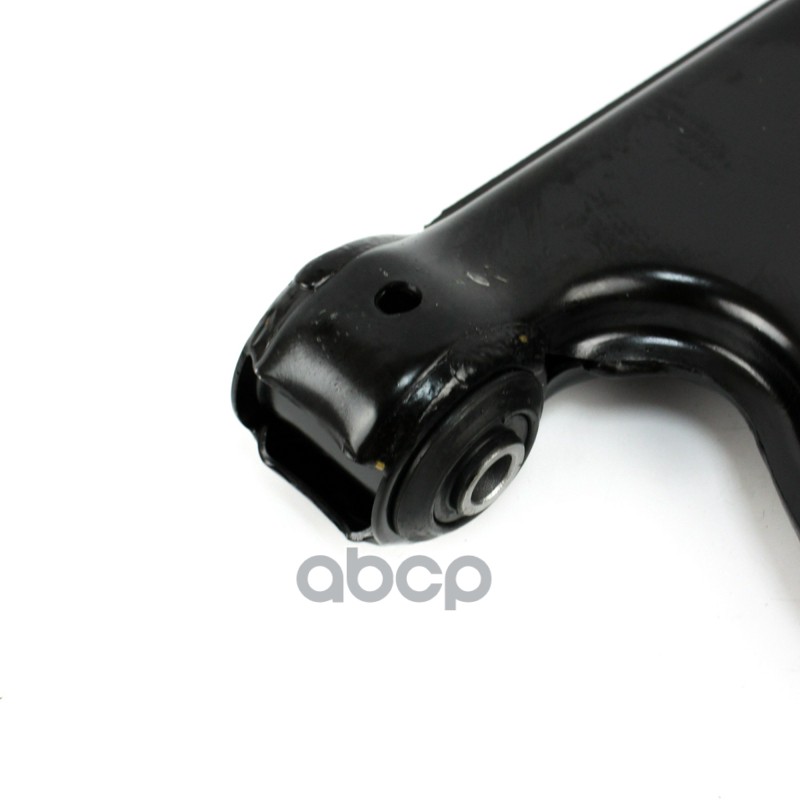 Рычаг передний правый