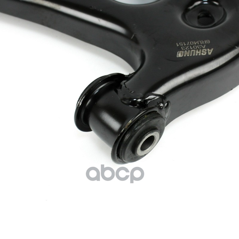 Рычаг передний левый