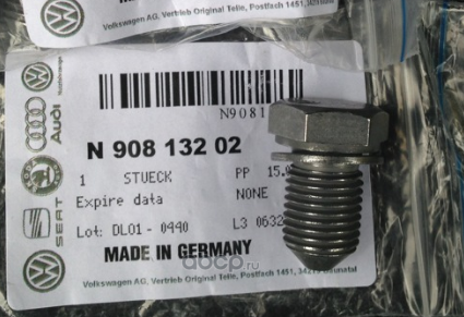 Genuine Volkswagen Audi - N90813202 - Oil Drain Plug (N 908 132 02)