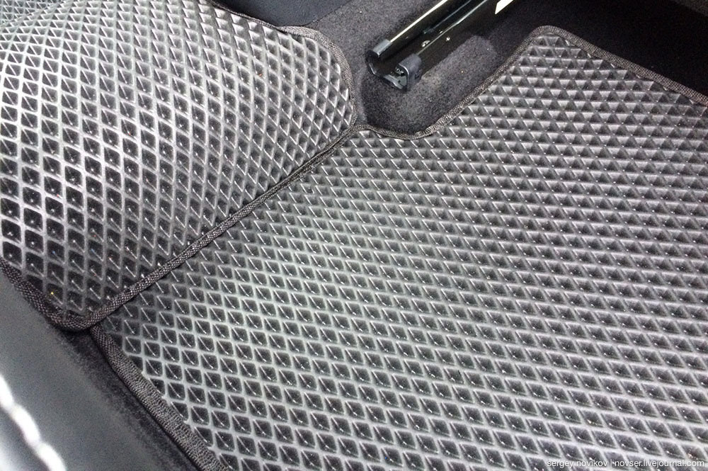 Купить Коврики салона Гранта водительский CITY 3D с бортами EVA 1шт. по цене 1 2