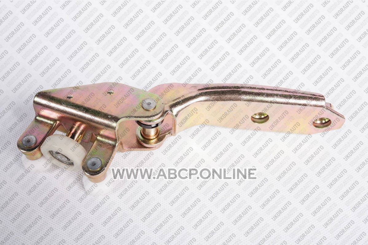 нижний ролик сдвижной двери ивеко дейли 2012. 701843406b. кронштейн двери сдвижной 3302. Mercedes 602. кронштейн сдвижной двери.