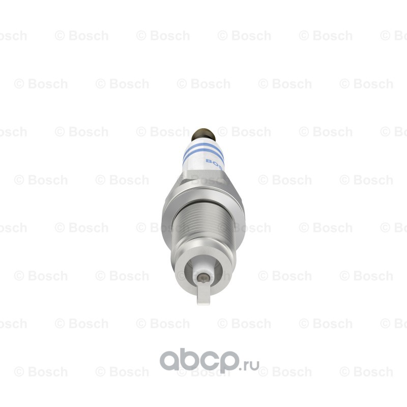 Bosch 0242235775 Свеча зажигания FR7HPP332W (0.9)
