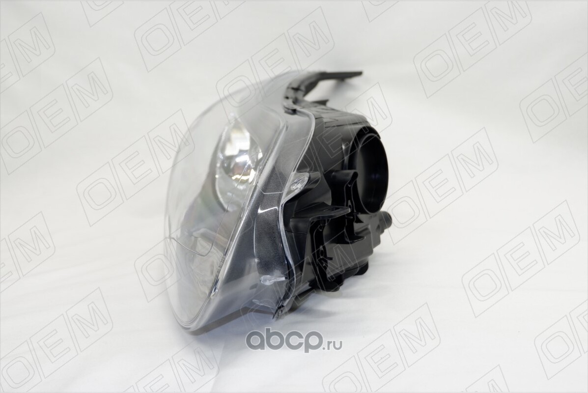 O.E.M. OEM0025FR — купить Фара правая Ford Focus 3 2011-2015, галоген,  черная в магазине запчастей KoreaShop