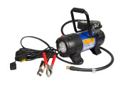Kraft KT800033 Автомобильный компрессор Power Life ULTRA с манометром и светодиодным фонарем, 40 л/мин, 10 Атм, 12 В, 4 дополнительные насадки, в сумке