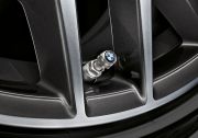 BMW 36122447401 К-т колпачков для колесных вентилей BMW