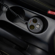 AIRLINE ASP2U12 Разветвитель прикуривателя 2 гнезда 8А + 2USB в подстаканник с индикат.заряд.АКБ обрезин.