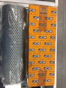 JCB 335C7872