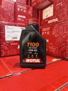 MOTUL 112883 Моторное масло 7100 4T 10W50 12X1L