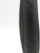 Lavita LA26238251M Оплётка на руль  M (37-39СМ), ПВХ, цв.Черный